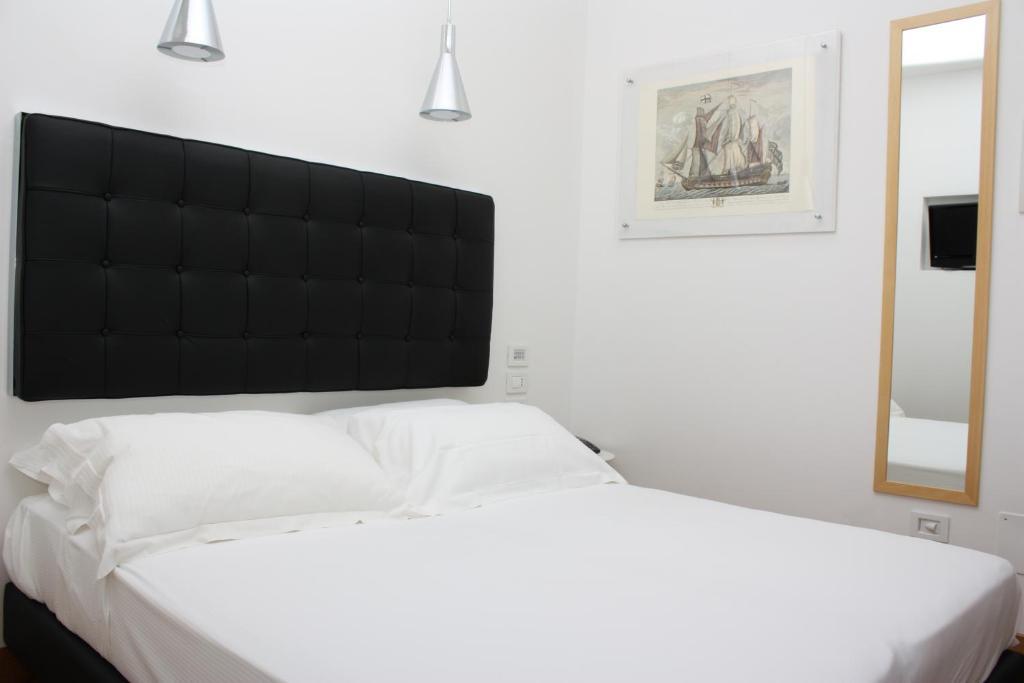 Hotel Del Conte Fondi Chambre photo
