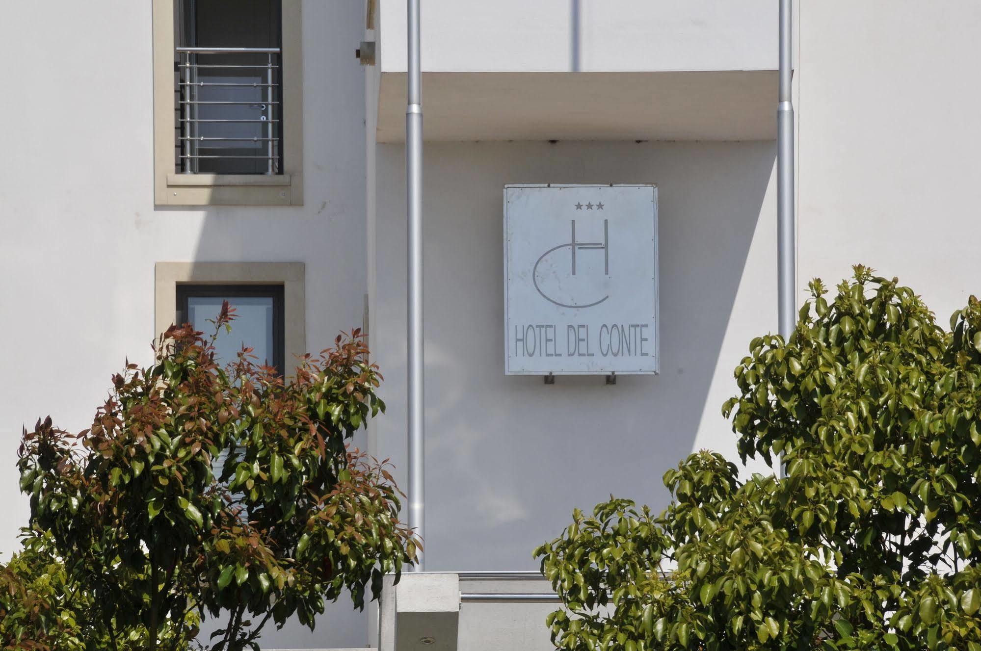 Hotel Del Conte Fondi Extérieur photo