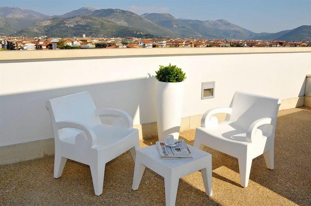 Hotel Del Conte Fondi Extérieur photo